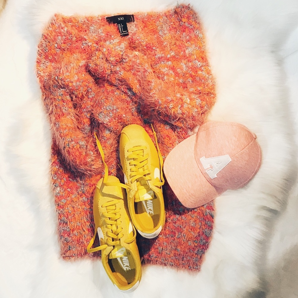 Forever 21 cotton candy sweater top🍭